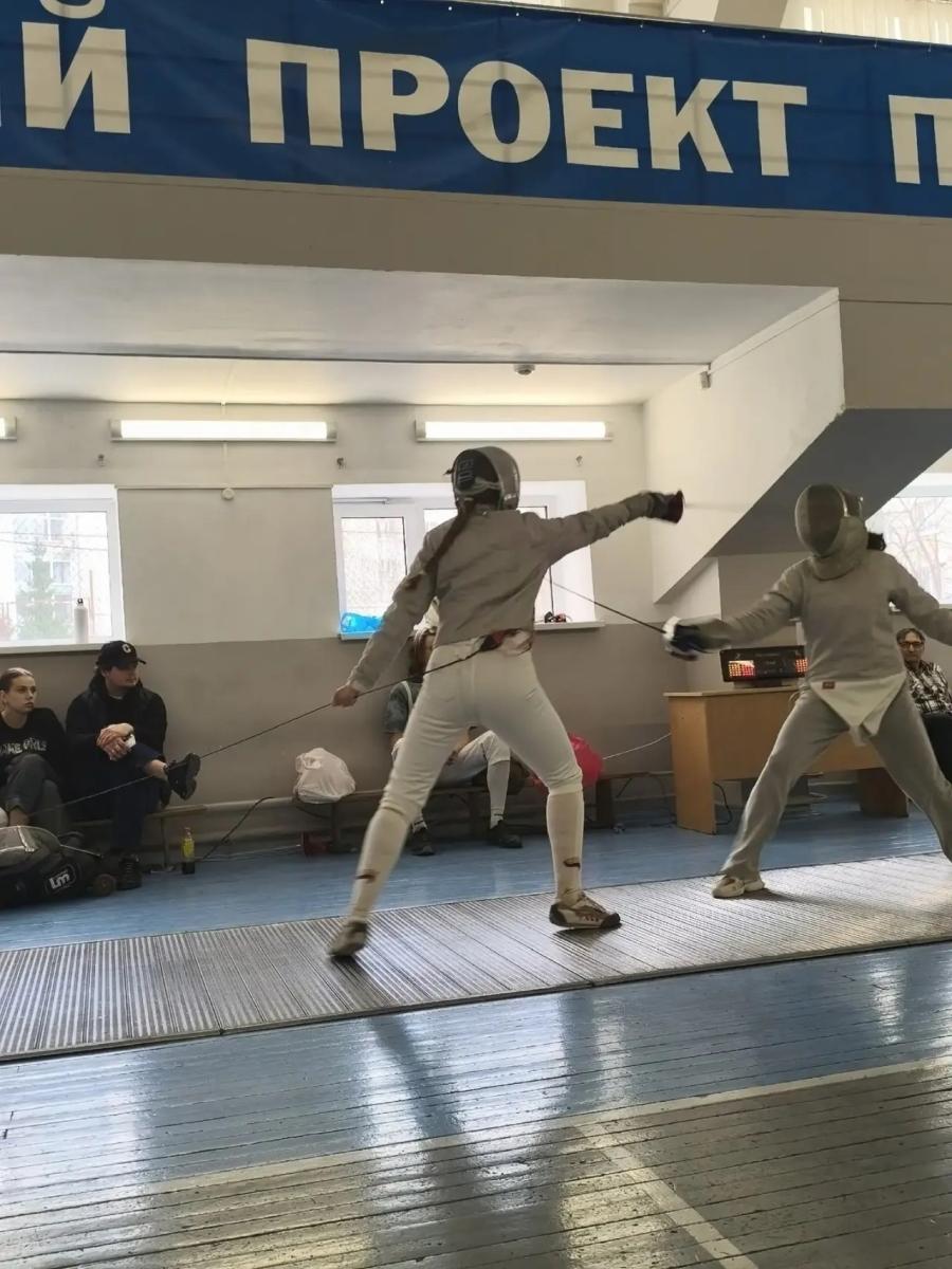 Студентки Вавиловского университета – призеры и победители областной Универсиады по фехтованию Фото 4