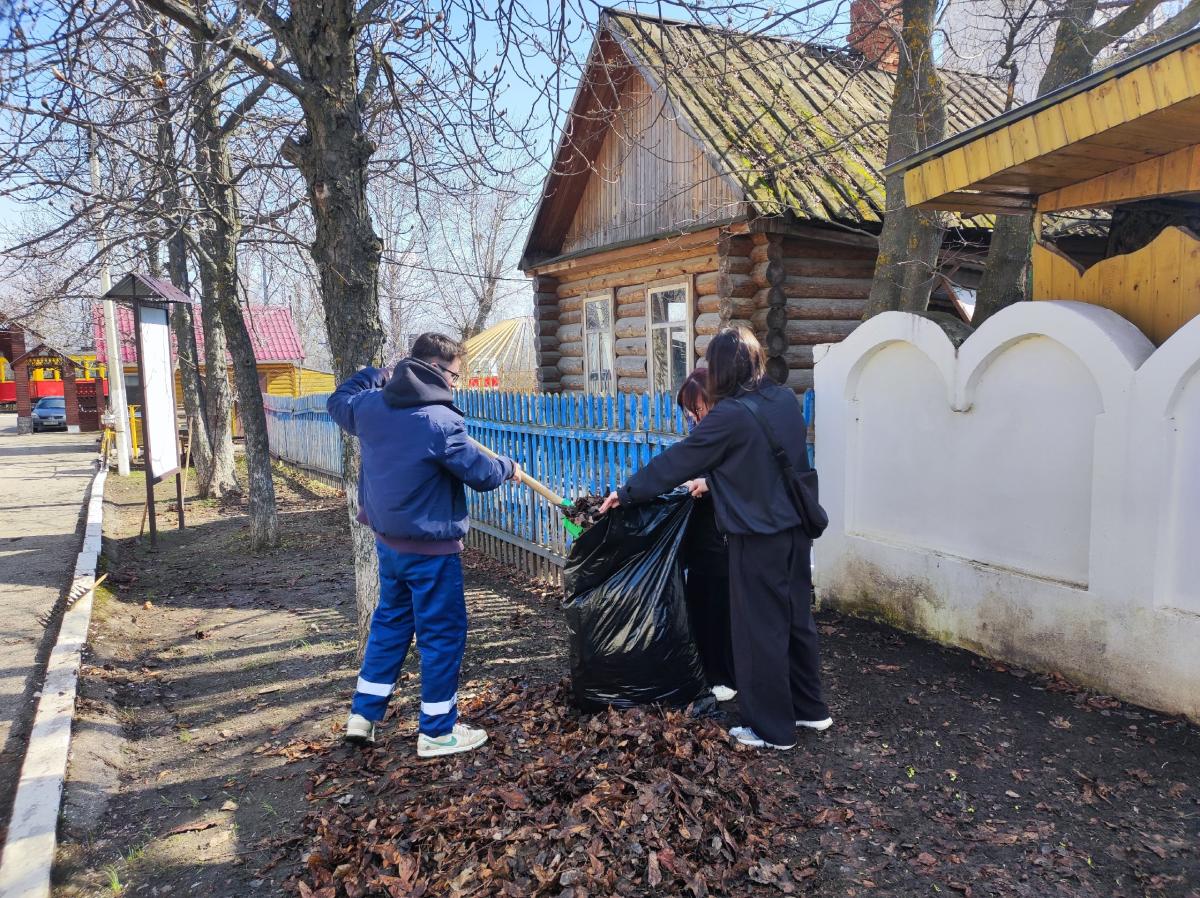 Субботник в Парке Победы Фото 4