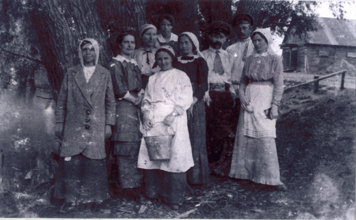 Группа курсантов на практике 1914 год Группа курсантов на практике 1914 год