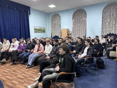 Студенты поучаствовали в кинолектории «Первый в космосе»