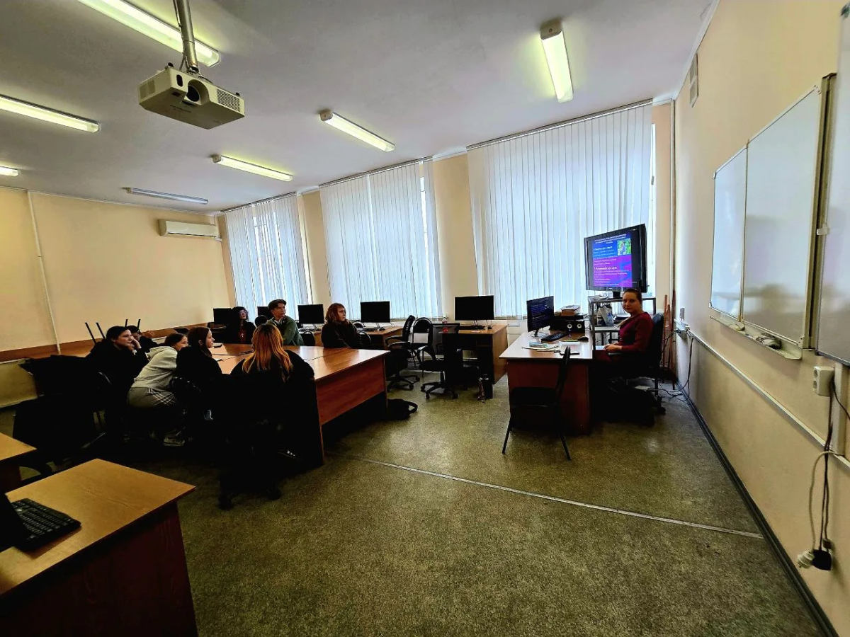 Информационный кураторский час «Профилактика наркомании» Фото 2