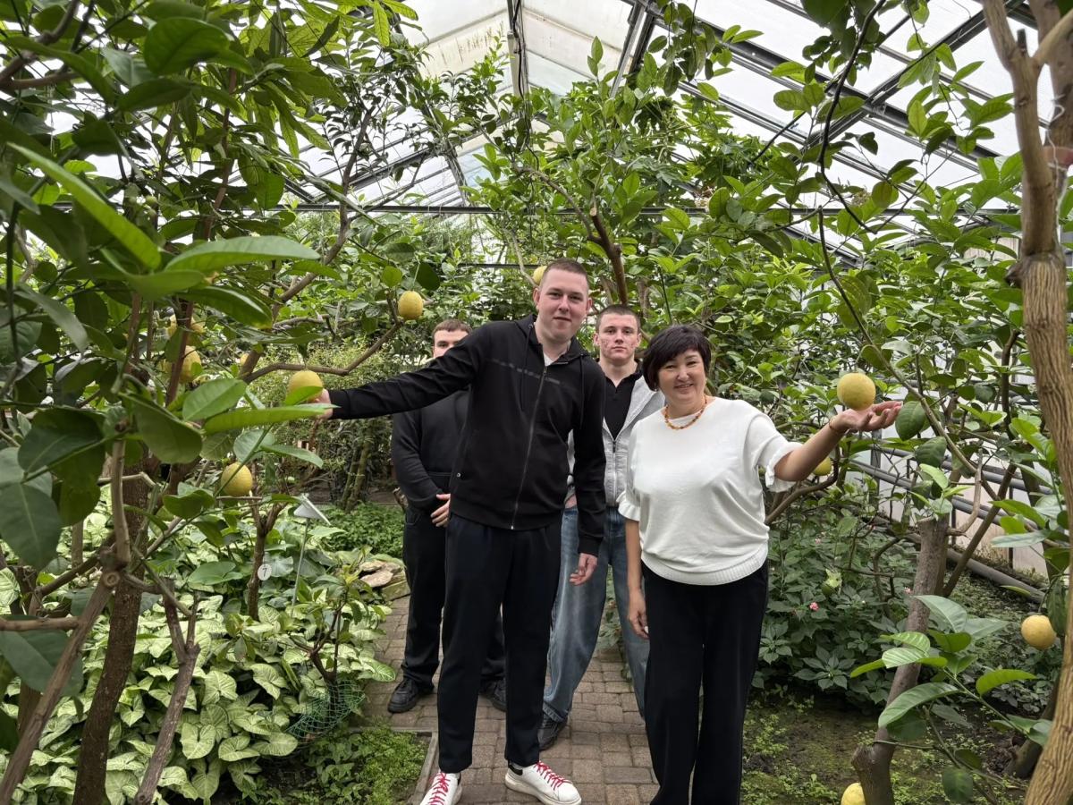 Экскурсия для студентов‑агрономов в Саратовский лимонарий Фото 3