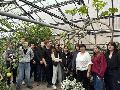 Экскурсия для студентов‑агрономов в Саратовский лимонарий