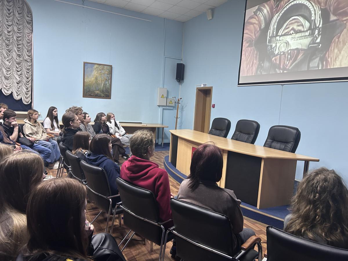 Студенты колледжа совершили путешествие к звездам Фото 4