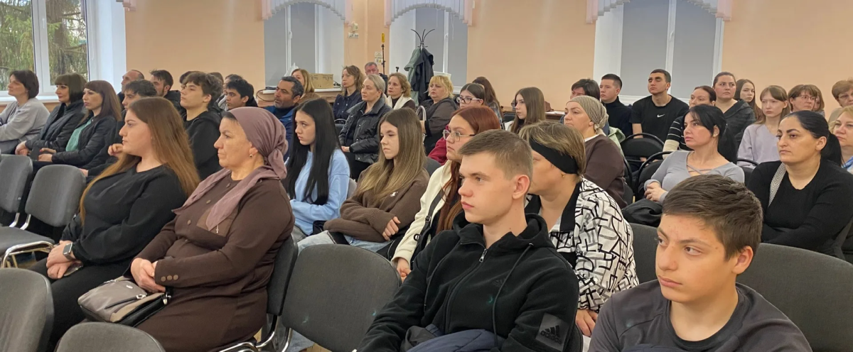 В Аткарске прошла встреча старшеклассников с представителями Вавиловского университета Фото 5 В Аткарске прошла встреча старшеклассников с представителями Вавиловского университета Фото 5