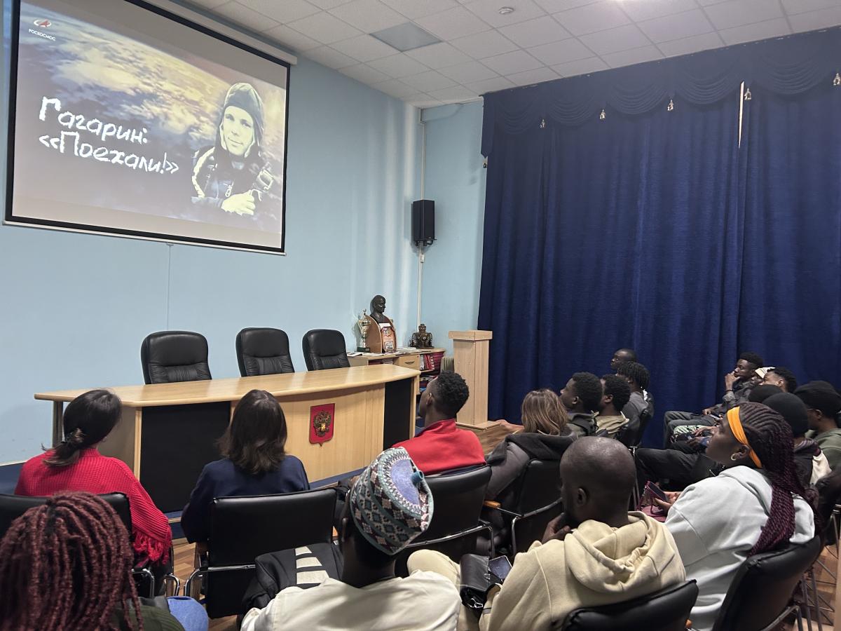 Слушатели института международных связей узнали историю освоения космического пространства Фото 2