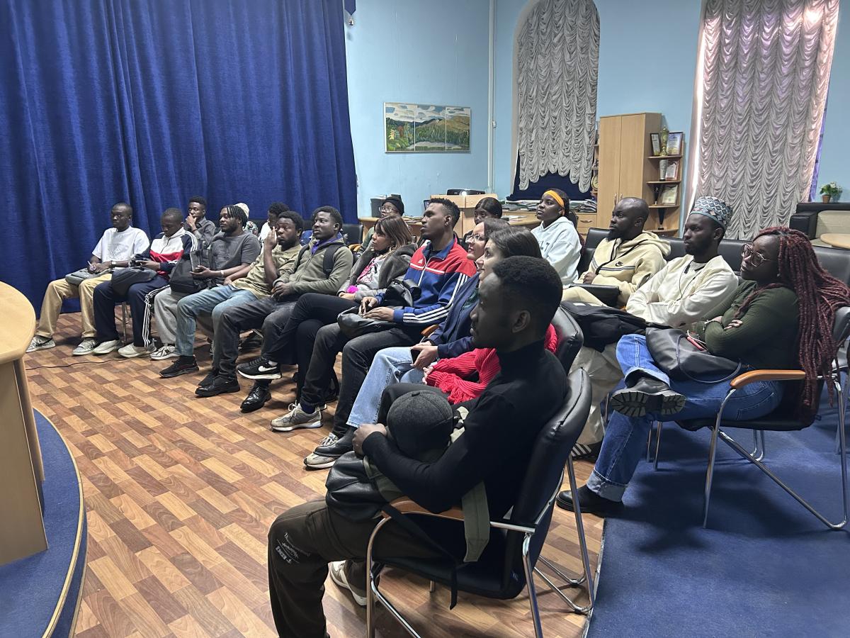 Слушатели института международных связей узнали историю освоения космического пространства Фото 3