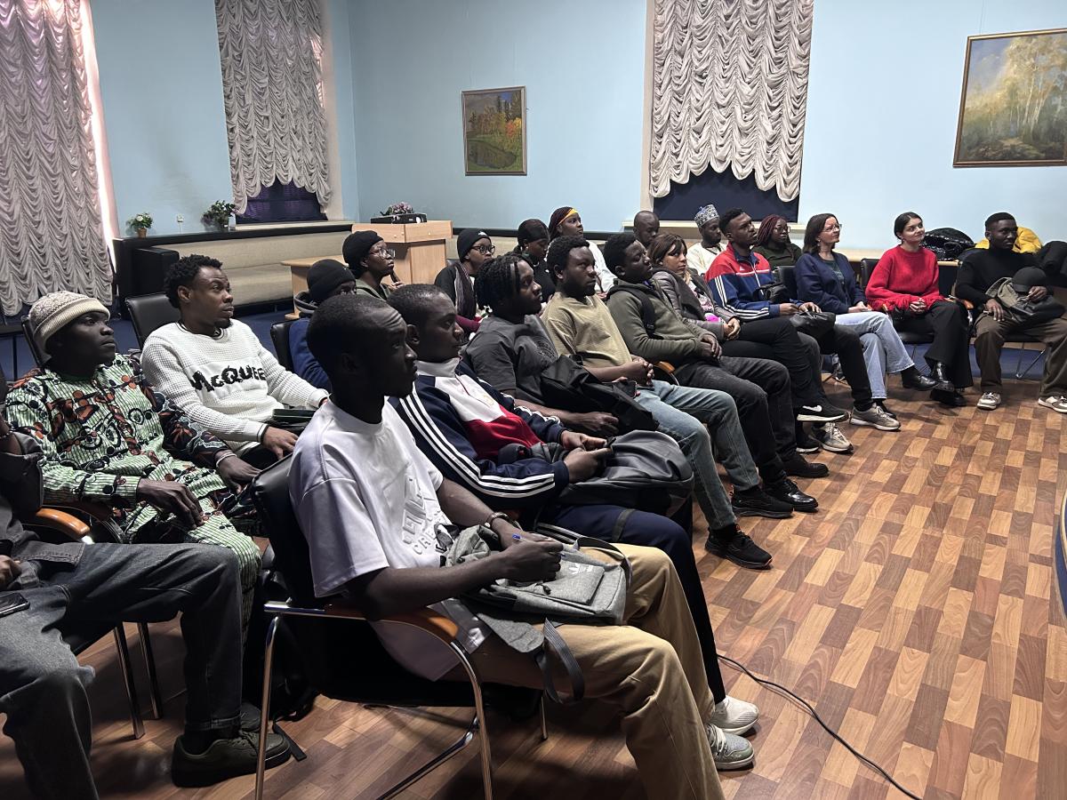 Слушатели института международных связей узнали историю освоения космического пространства Фото 4