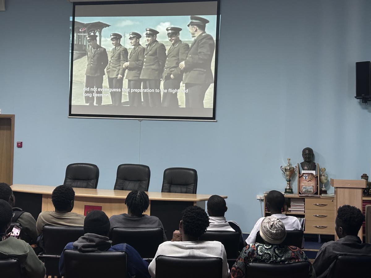 Слушатели института международных связей узнали историю освоения космического пространства Фото 5