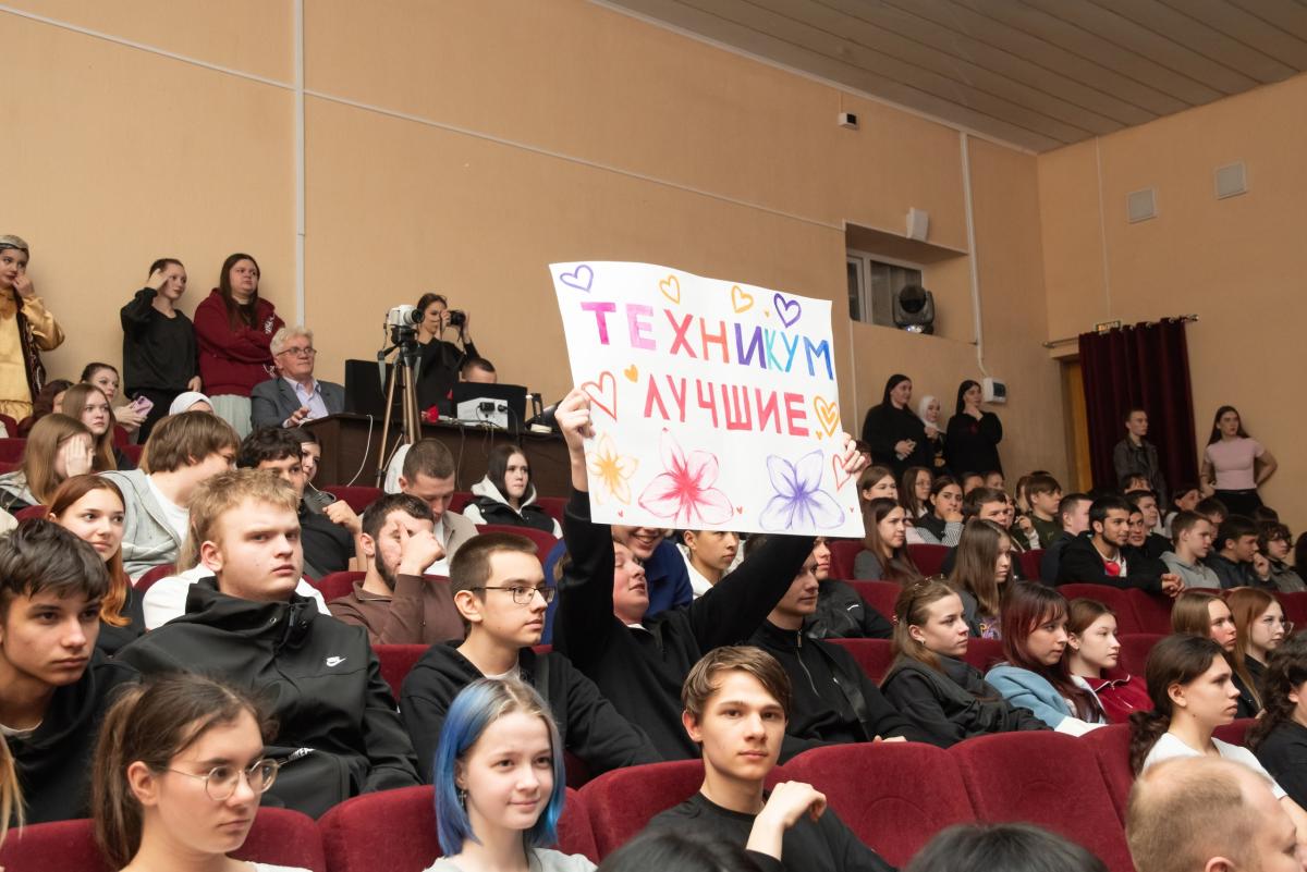 Студенты Марксовского филиала Вавиловского университета блеснули талантами на «Студенческой весне» Фото 2