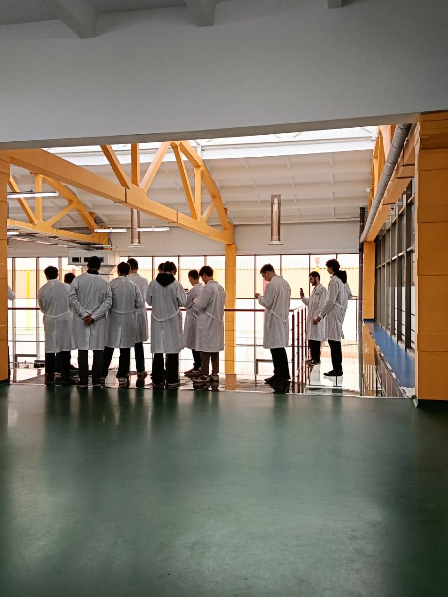 Студенты посетили производственную площадку завода ГК «Рубеж» Фото 11