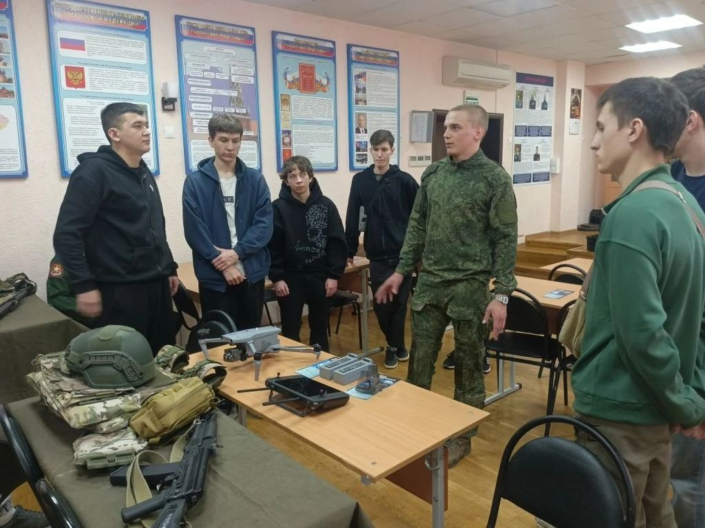 Экскурсия в центр начальной военной подготовки «Патриот»