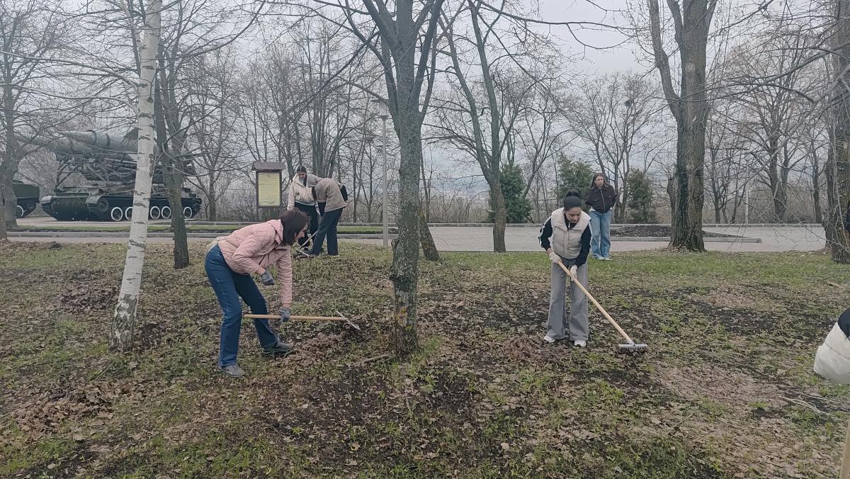 Участие в субботнике Фото 13
