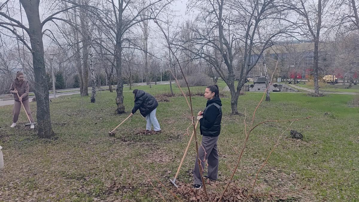 Участие в субботнике Фото 15