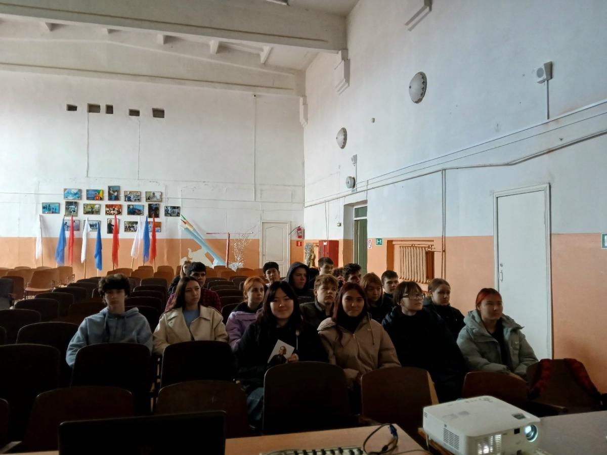 Музей им. Н.Г. Чернышевского о Гагарине. Выставка «Музей, который посетил Ю. А. Гагарин». Фото 4