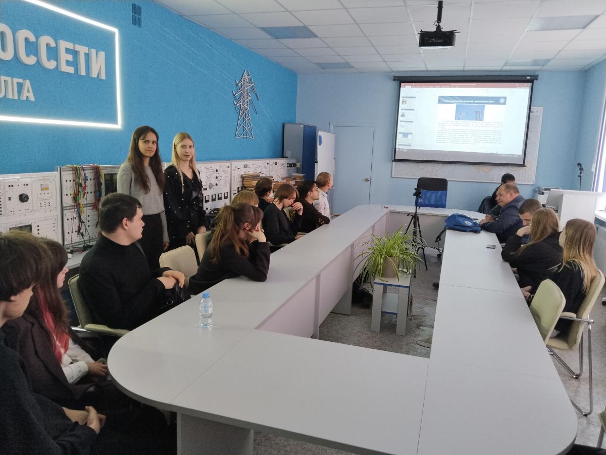 Лекционное занятие в рамках подготовки молодых специалистов в области электроэнергетики совместно с ПАО «ФСК ЕЭС» Фото 4