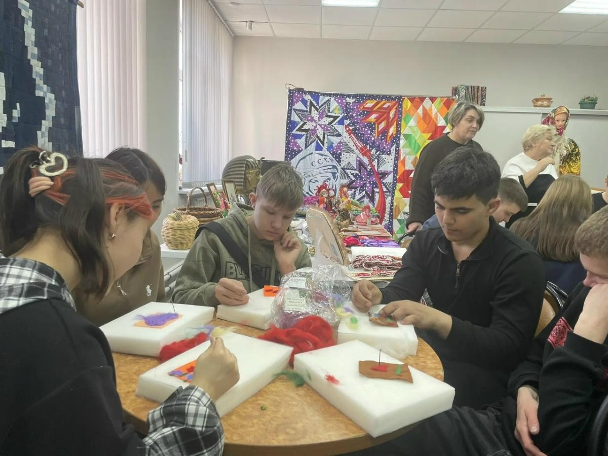 Выставка «Народные промыслы России». Фото 1