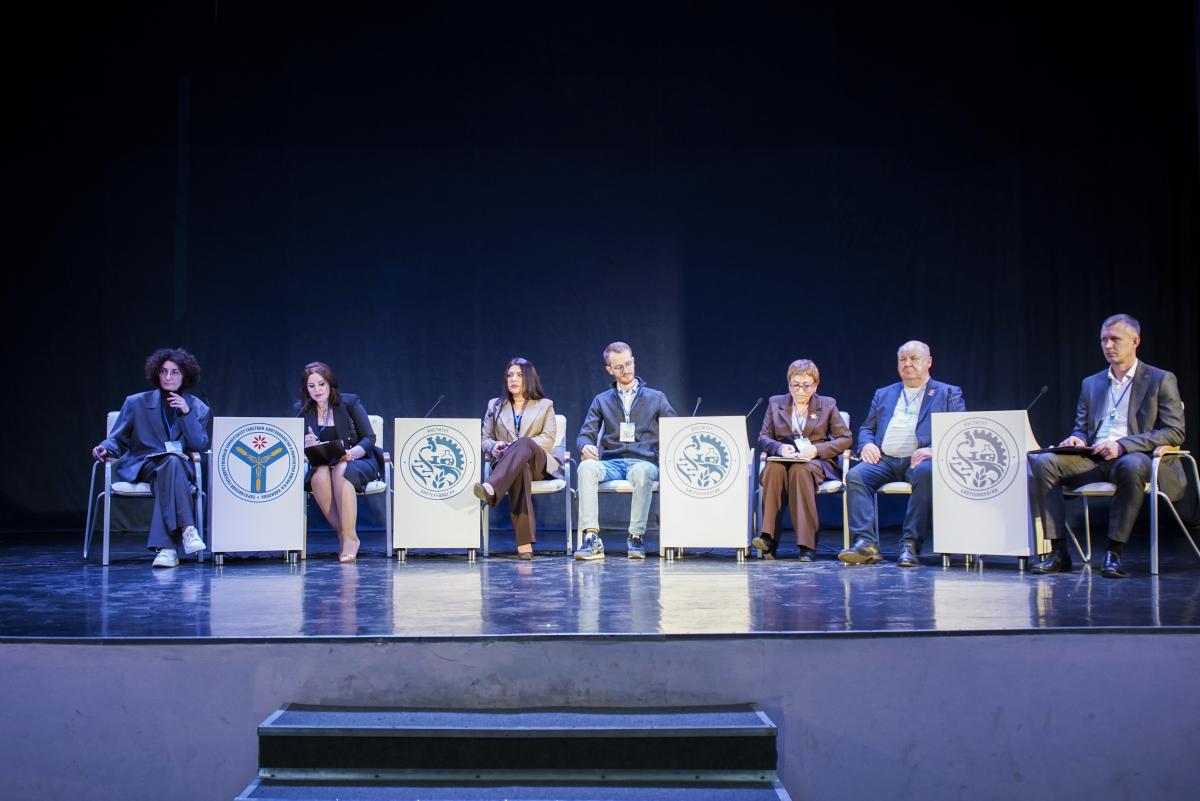 В Саратове обсудили новую модель партнерства науки и бизнеса в рамках нацпроекта по биоэкономике Фото 3