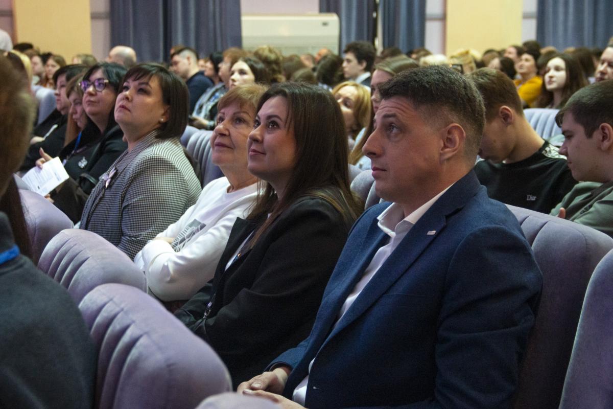 В Саратове обсудили новую модель партнерства науки и бизнеса в рамках нацпроекта по биоэкономике Фото 9