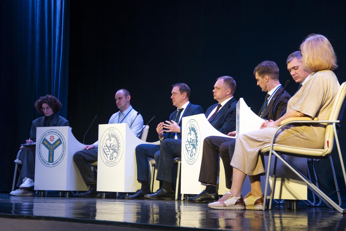 В Саратове обсудили новую модель партнерства науки и бизнеса в рамках нацпроекта по биоэкономике