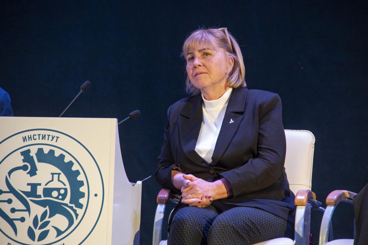 В Саратове обсудили новую модель партнерства науки и бизнеса в рамках нацпроекта по биоэкономике Фото 15