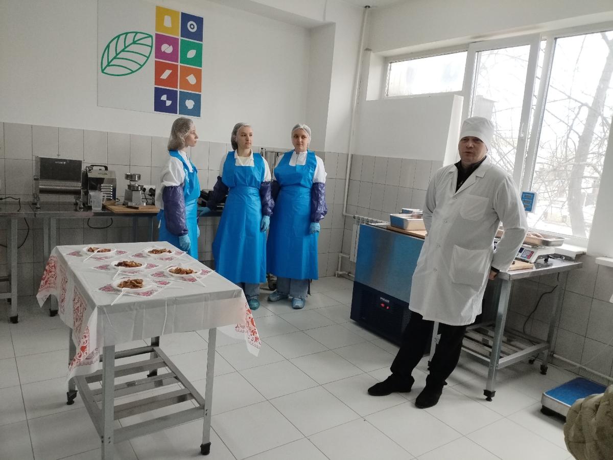 От теории к практике: мастер-класс по производству натуральных полуфабрикатов Фото 1
