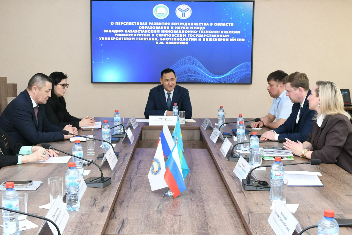 Институт международных связей расширяет профориентационное сотрудничество в Центральной Азии Фото 1