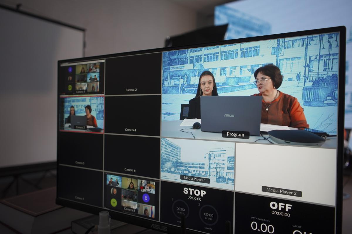 Участие в Международном форуме Фото 2