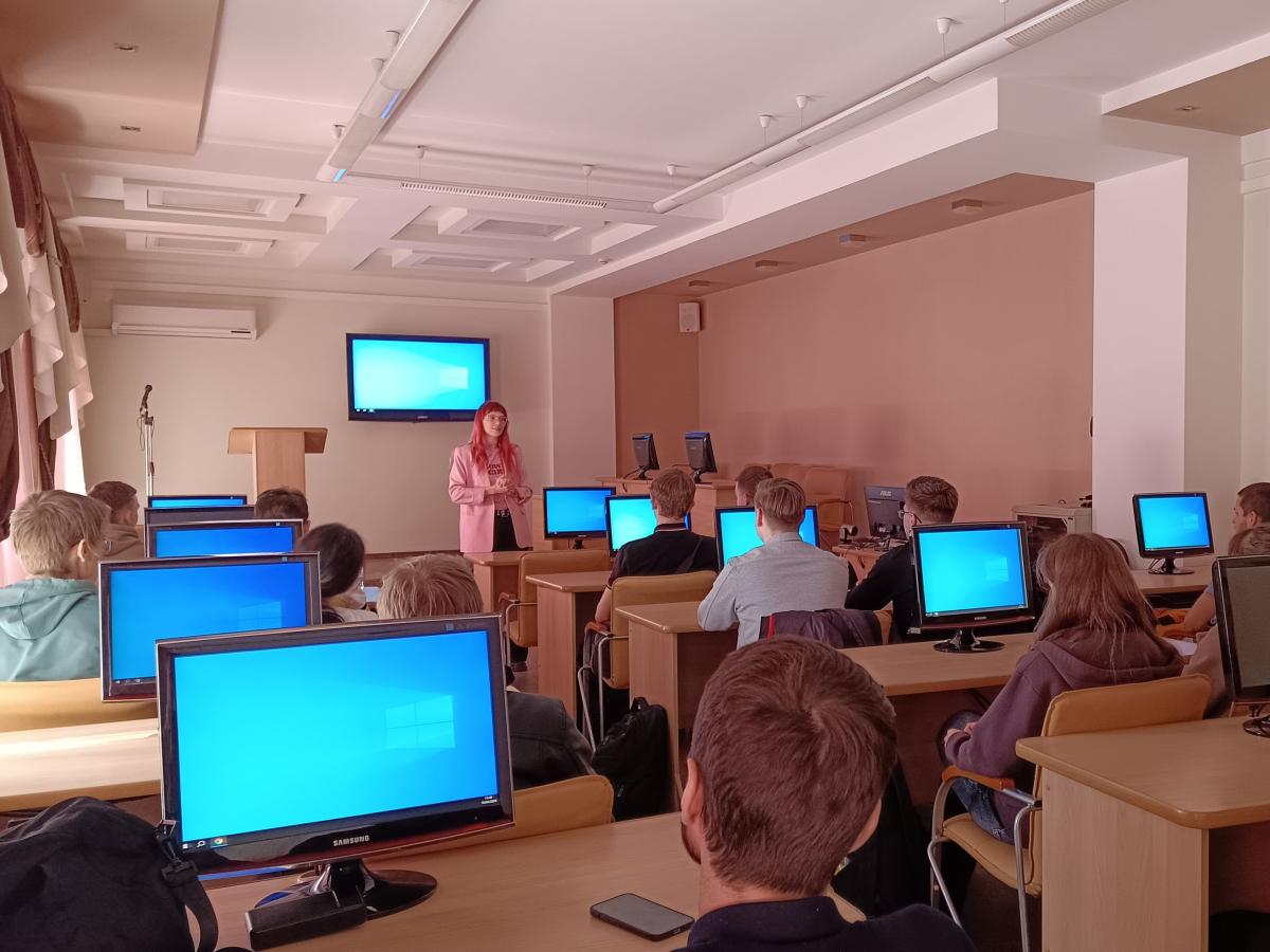 Студенты групп Б-ПИ-101 И Б-ПИ-102 обсудили вопросы цифровой безопасности на кураторском часе Фото 1