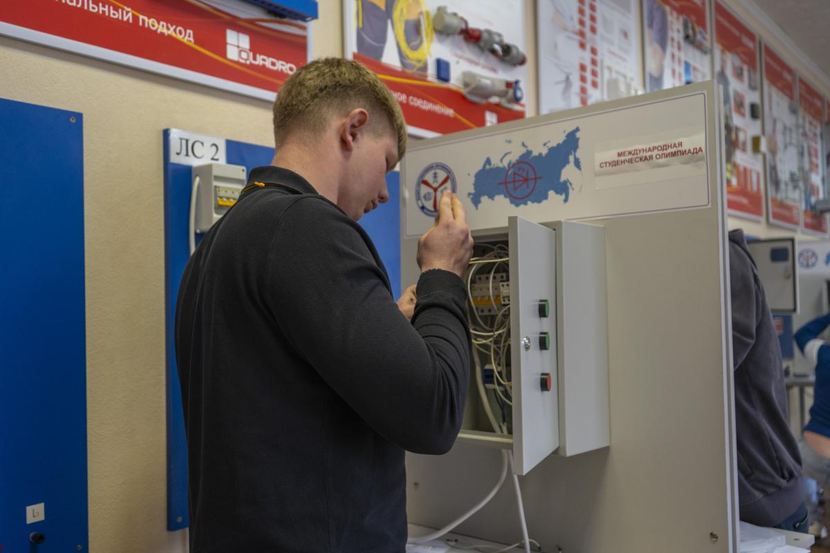 В Вавиловском университете открылась XI Международная студенческая олимпиада «Надежда энергетики» Фото 6