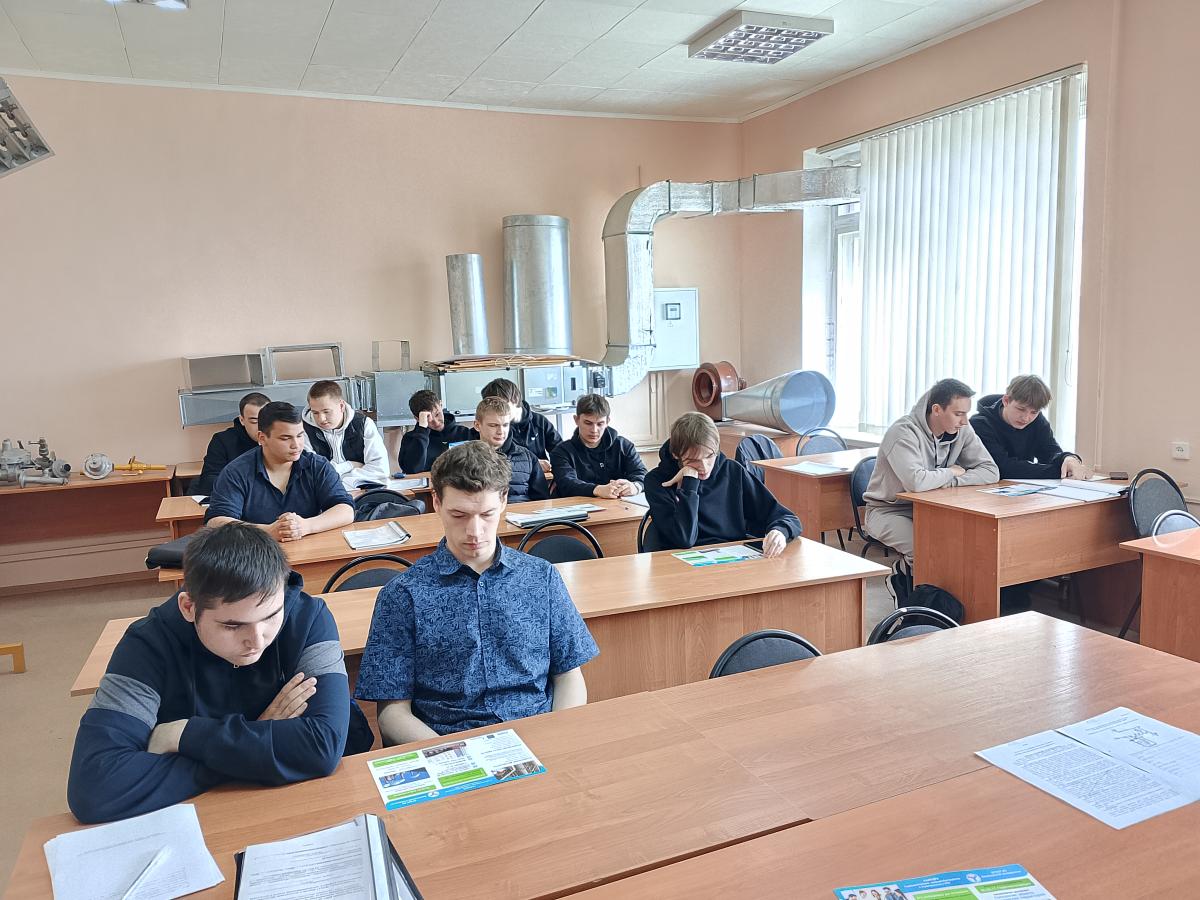 Участие кафедры «Гидромелиорация, природообустройство и строительство в АПК» в профориентационной работе с учащимися Финансово-технологического колледжа г. Саратова Фото 1