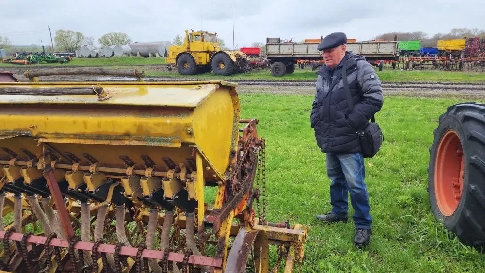 Рабочий визит сотрудников кафедры "Техническое обеспечение АПК" В семеноводческое хозяйство КФХ Жариков А.В. Фото 9
