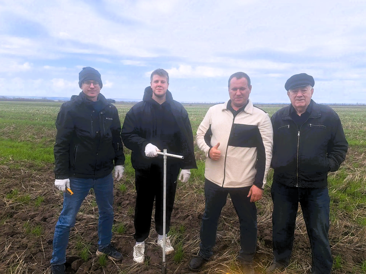 Ученые Вавиловского университета исследуют влагосберегающие технологии на полях УНПО «Поволжье»