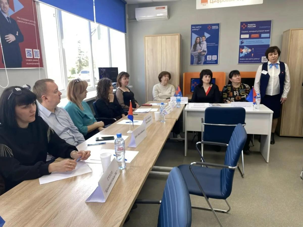 Ярмарка трудоустройства. Фото 1