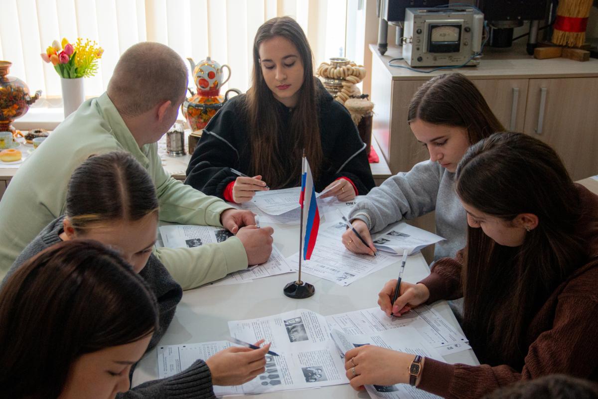 Вавиловцы написали «Диктант Победы» Фото 5