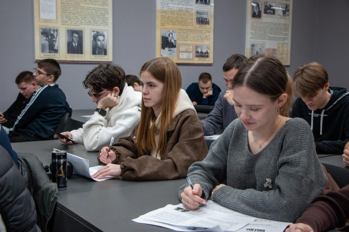 Вавиловцы написали «Диктант Победы» Фото 12