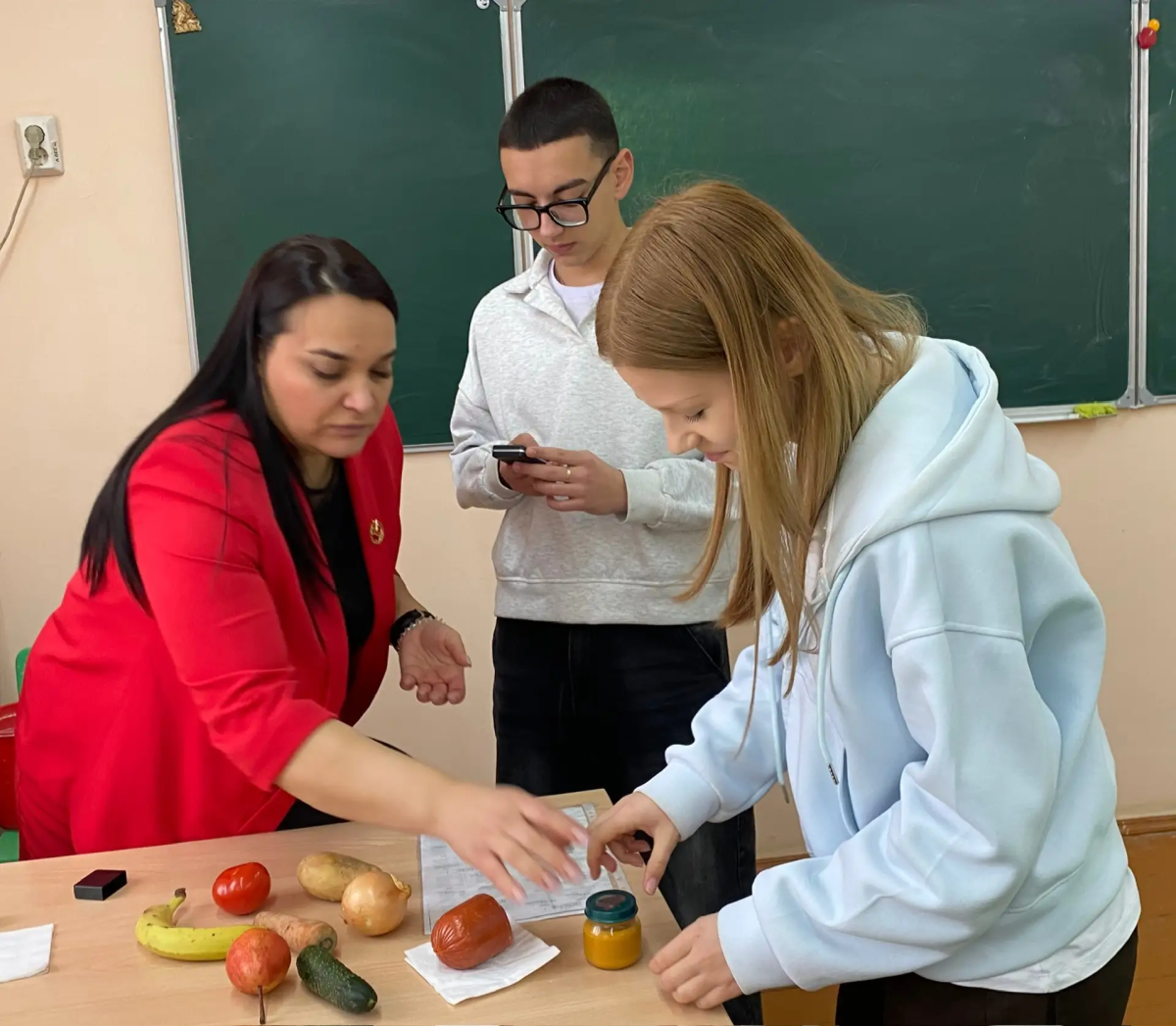 В агроклассах Петровска прошли практические занятия по метрологии и токсикологии Фото 4
