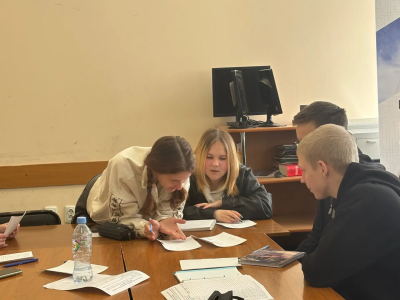 Занятие под руководством психолога колледжа