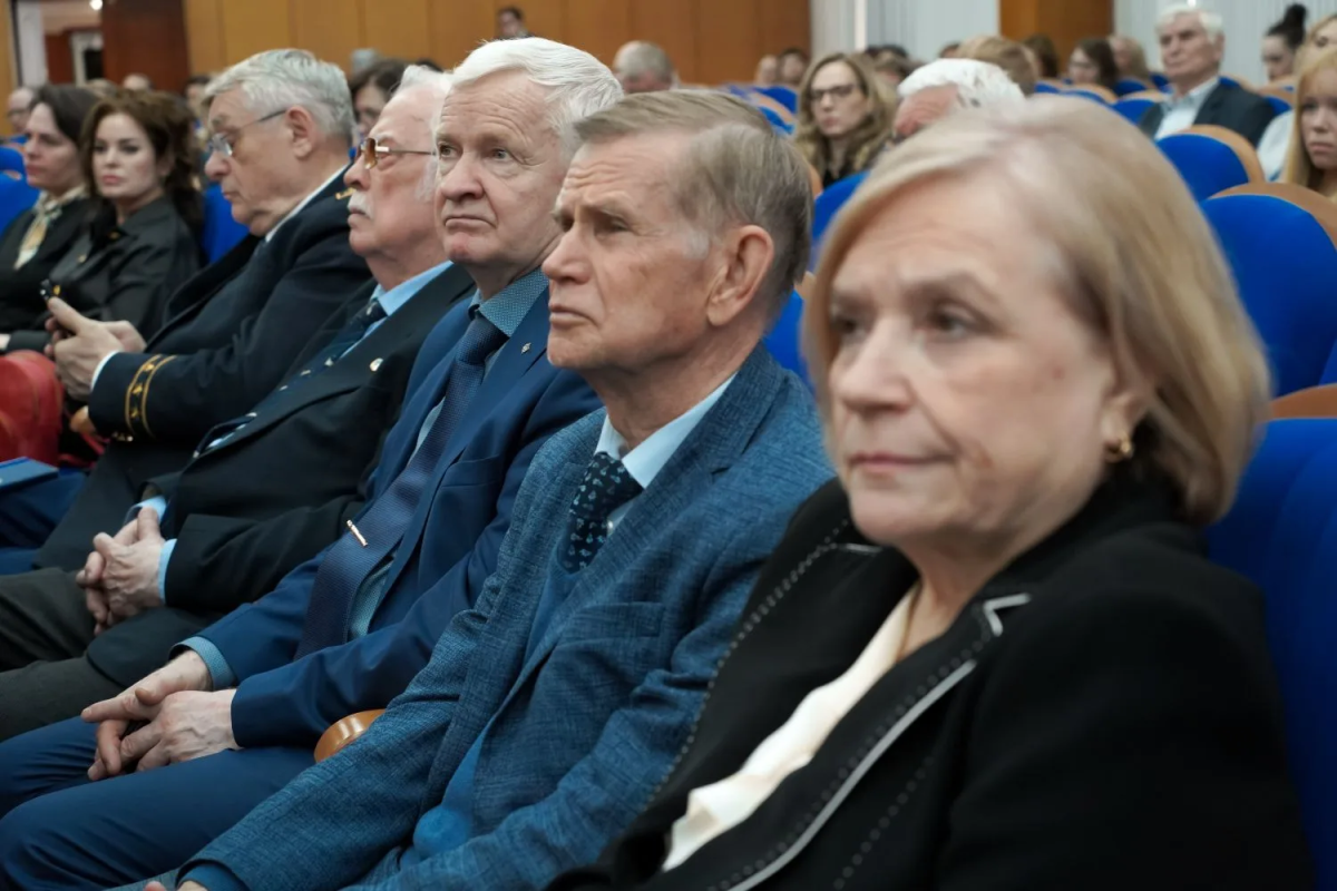 Учебник преподавателей вуза признан «Учебником года» на федеральном уровне Фото 3