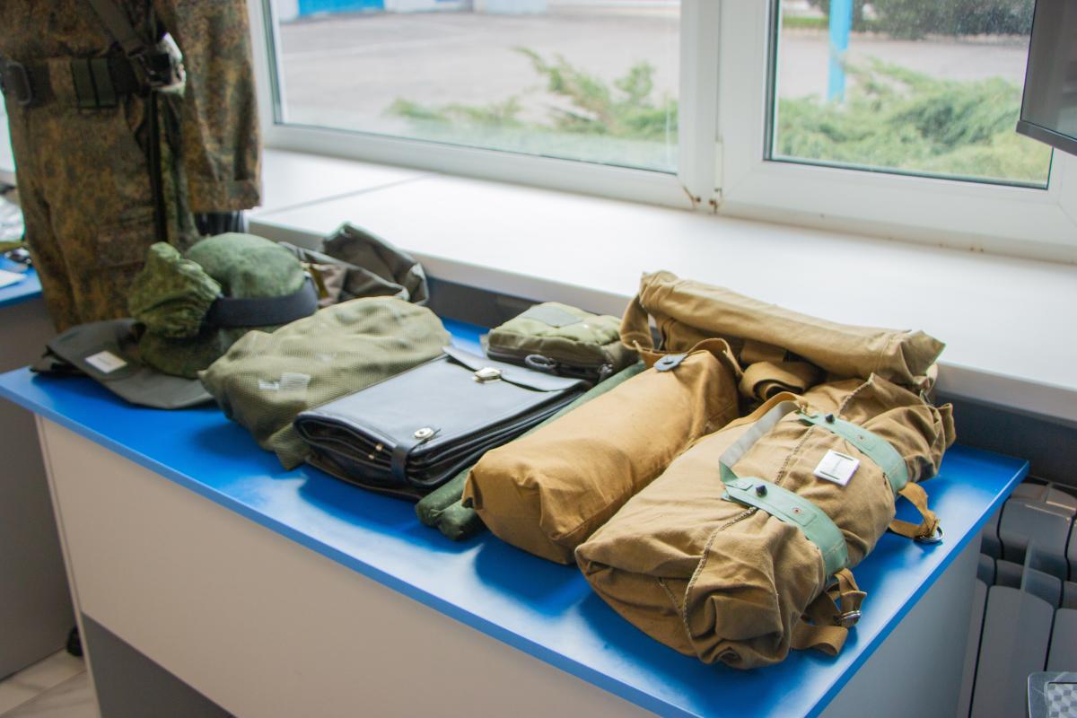 Военный учебный центр организовал выставку, посвящённую Дню Победы Фото 1