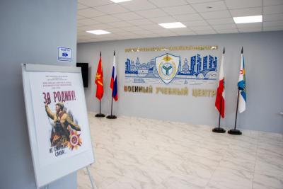 Военный учебный центр организовал выставку, посвящённую Дню Победы