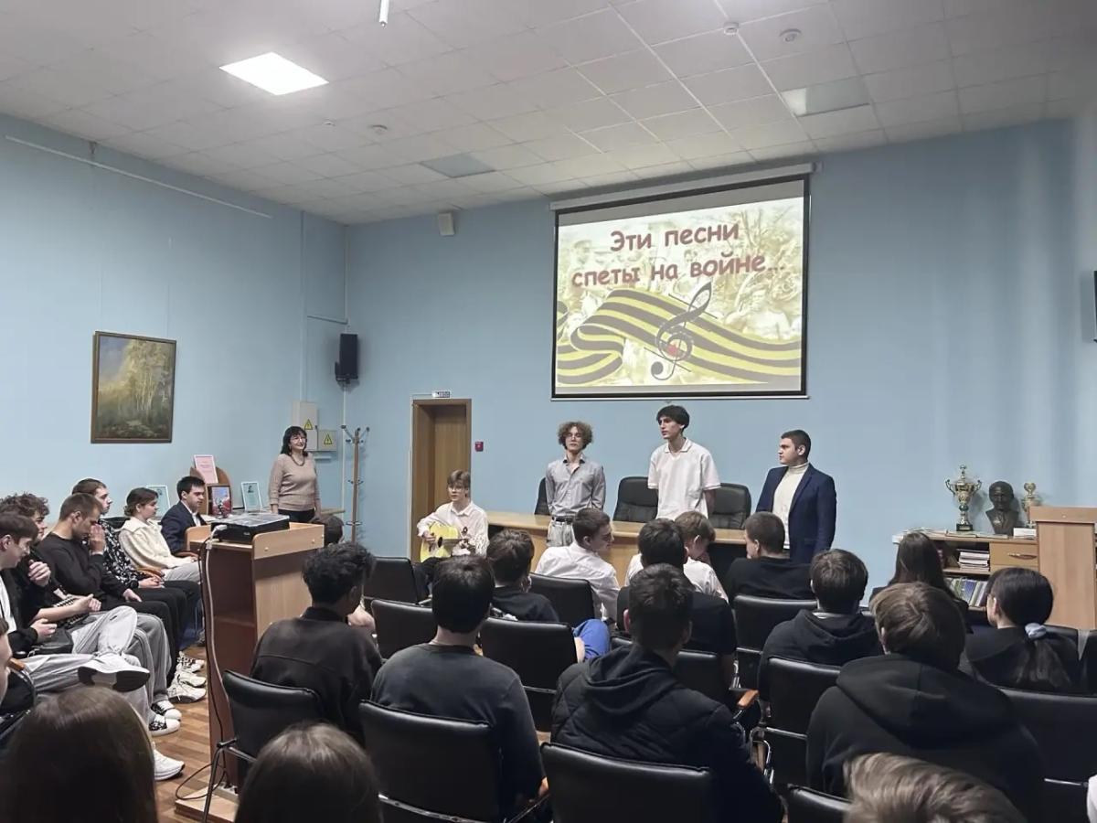 Музыкально-литературный вечер «А песни тоже воевали!» к 81-ой годовщине Победы в Великой Отечественной войне Фото 5 Музыкально-литературный вечер «А песни тоже воевали!» к 81-ой годовщине Победы в Великой Отечественной войне Фото 5