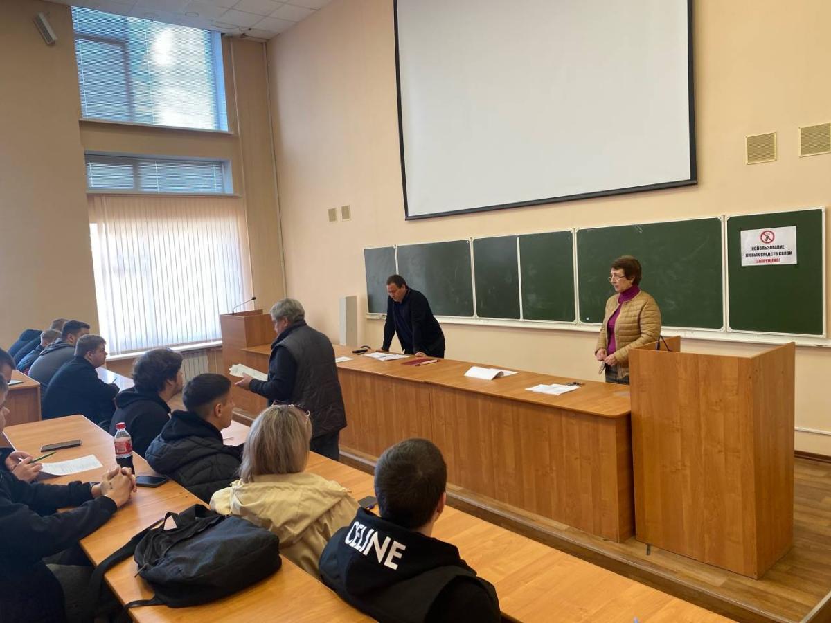 На кафедре "Техническое обеспечение АПК" прошло собрание по практике со студентами 2 курса Фото 4