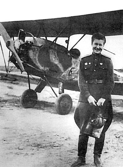 Листая страницы истории: Легендарные летчицы Фото 11 Листая страницы истории: Легендарные летчицы Фото 11