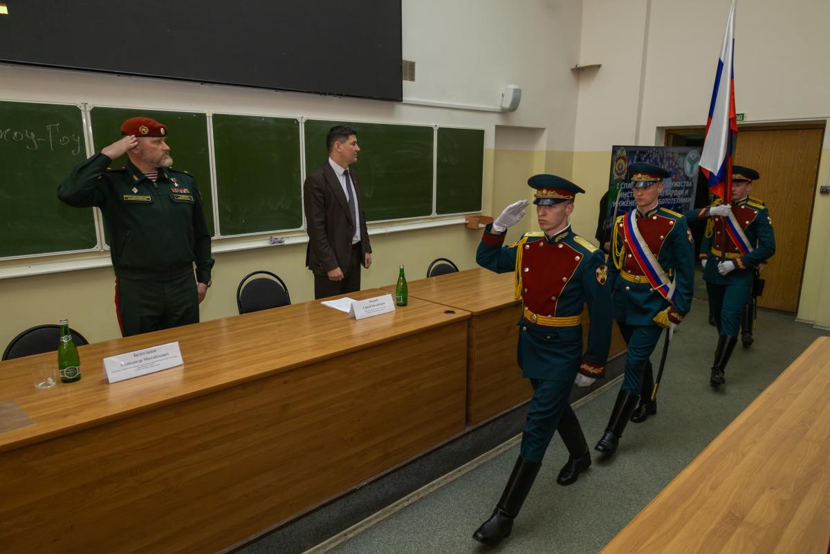 I Спартакиада содружества институтов Росгвардии и Инженерии и робототехники, приуроченная к празднованию 81-ой годовщине Победы в Великой Отечественной войне, успешно завершена! Фото 1 I Спартакиада содружества институтов Росгвардии и Инженерии и робототехники, приуроченная к празднованию 81-ой годовщине Победы в Великой Отечественной войне, успешно завершена! Фото 1