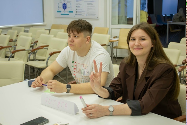 Профком студентов провёл патриотическую квиз-игру для студенческих советов Вавиловского университета Фото 6 Профком студентов провёл патриотическую квиз-игру для студенческих советов Вавиловского университета Фото 6