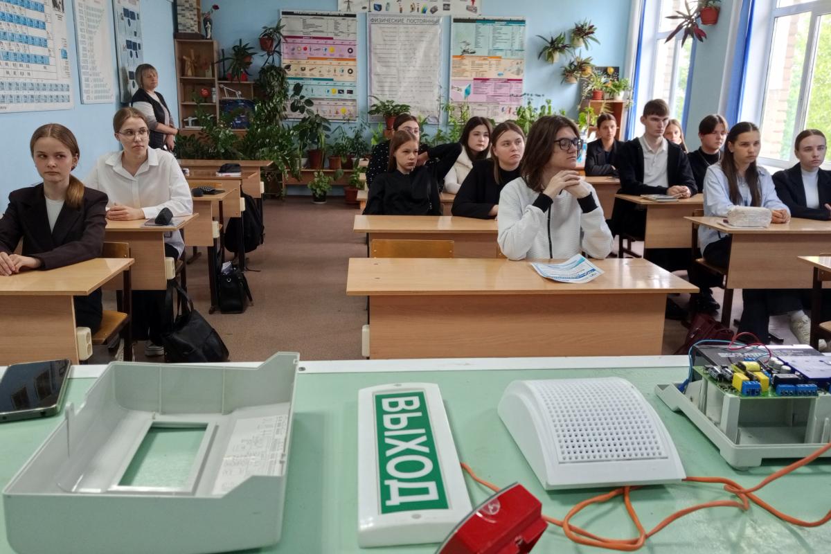 Участие кафедры «Техносферная безопасность и транспортно-технологические машины» в реализации инновационной программы «Вавиловские агроклассы». Фото 2 Участие кафедры «Техносферная безопасность и транспортно-технологические машины» в реализации инновационной программы «Вавиловские агроклассы». Фото 2