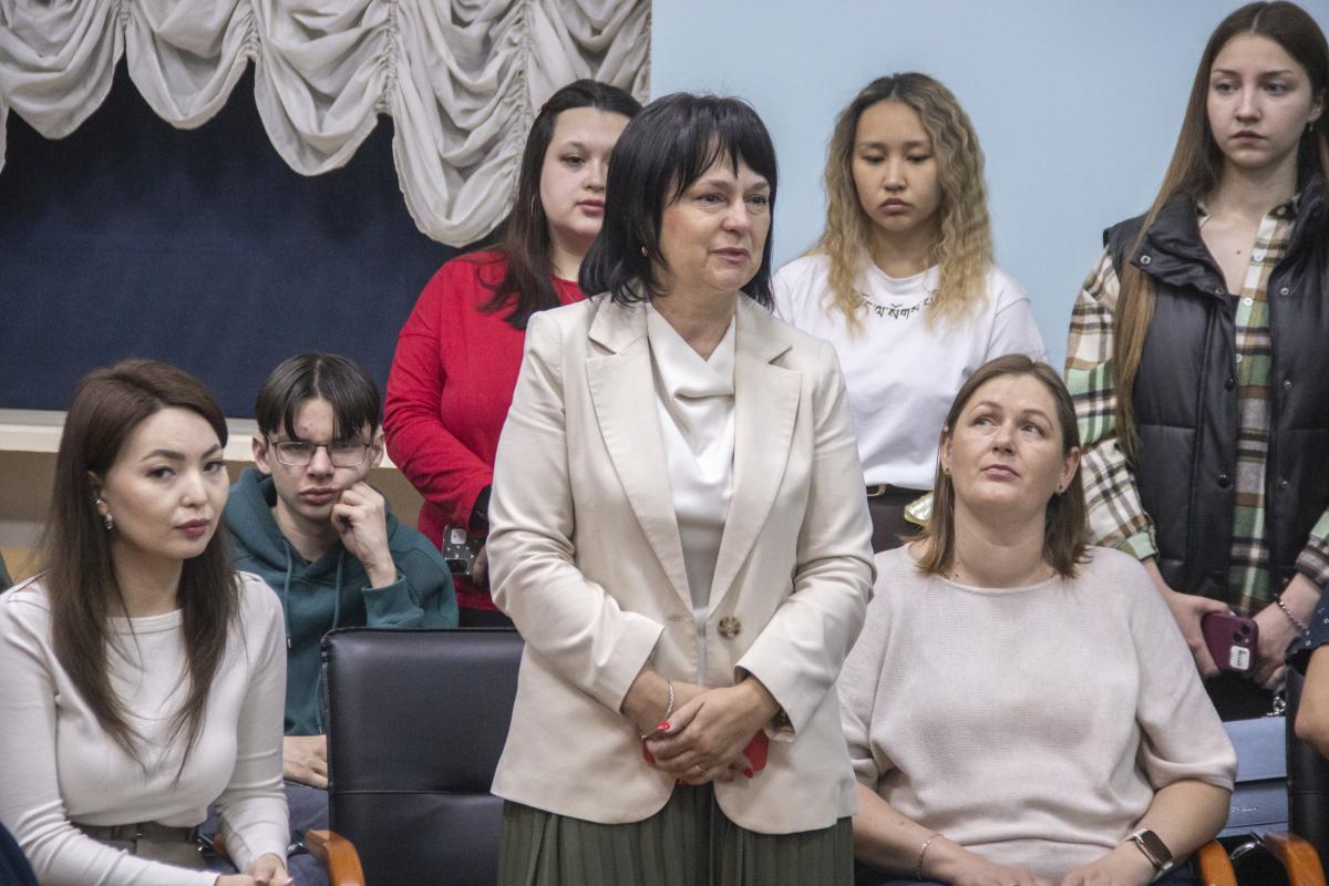 В Вавиловском университете прошла встреча с героем СВО в рамках всероссийского проекта «СВОй путь» Фото 7 В Вавиловском университете прошла встреча с героем СВО в рамках всероссийского проекта «СВОй путь» Фото 7