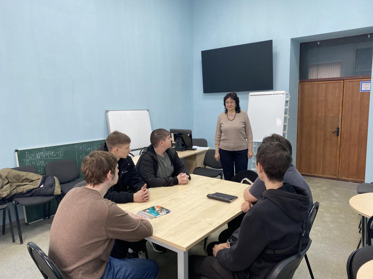 Кураторский час в студенческой группе  института агробизнеса Фото 2