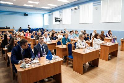 Представитель вуза приняла участие в окружном семинаре-совещании по вопросам молодежной политики